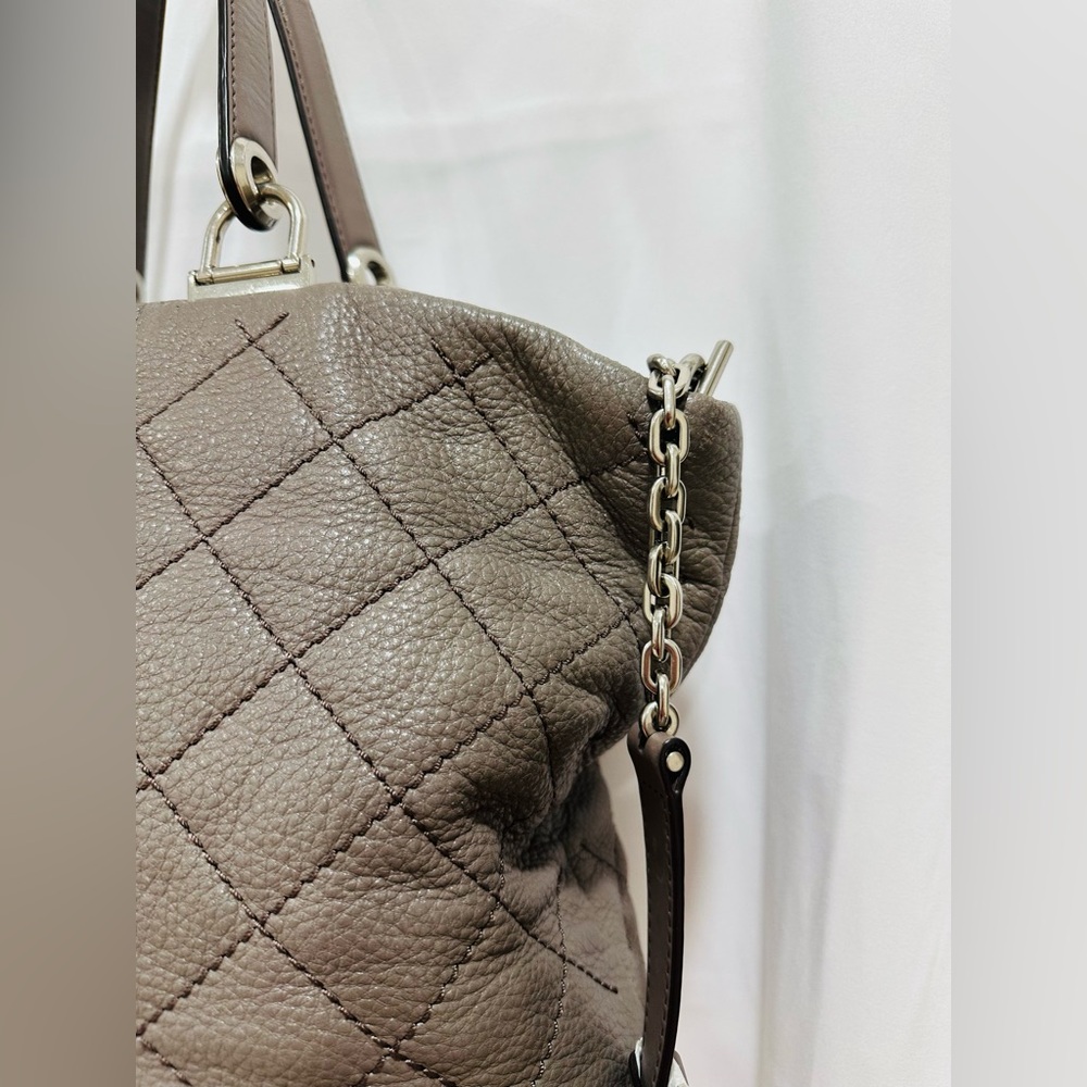 Michael Michael Kors Grey Quilted Leather Large Loni East West Top Handle Bag - Picture 2 of 15